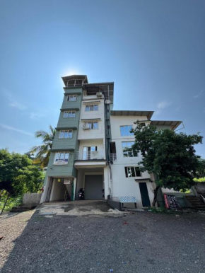 Nadkar Holiday Inn